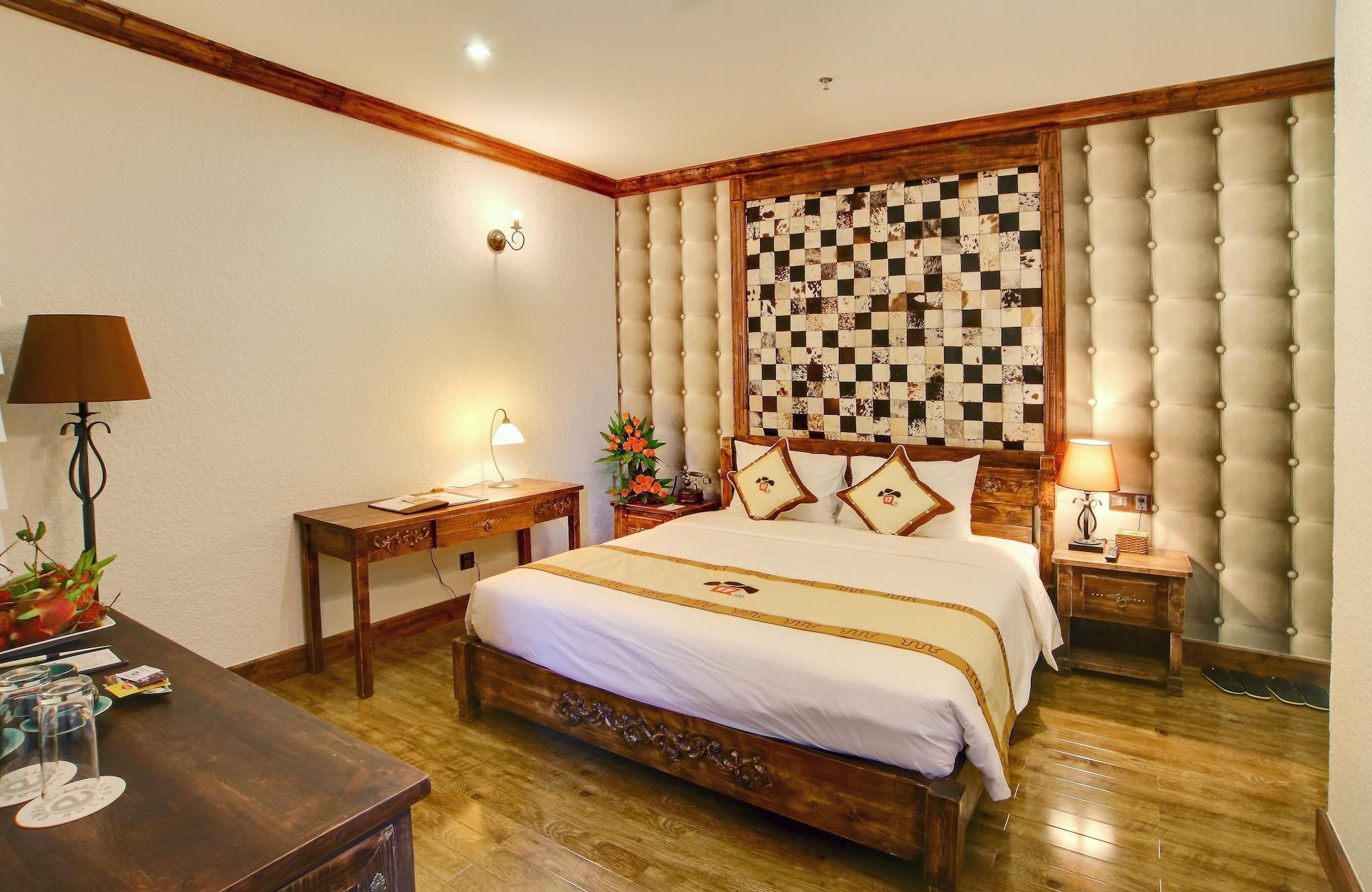 Seventeen Saloon Hotel Da Nang Exterior foto