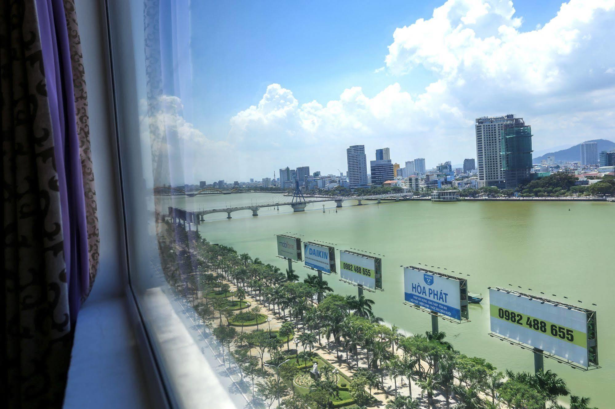 Seventeen Saloon Hotel Da Nang Exterior foto